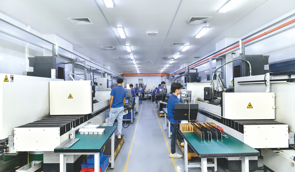  新年伊始東莞企業馬力全開趕訂單搶市場，企業家和市政協委員呼吁 高層次人才需求大 招聘難瓶頸待破解